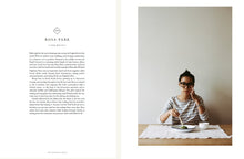 Carica l&#39;immagine nel visualizzatore di Gallery, The Kinfolk Table
